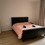 Renovated Apartment With Casino View And Free Parking