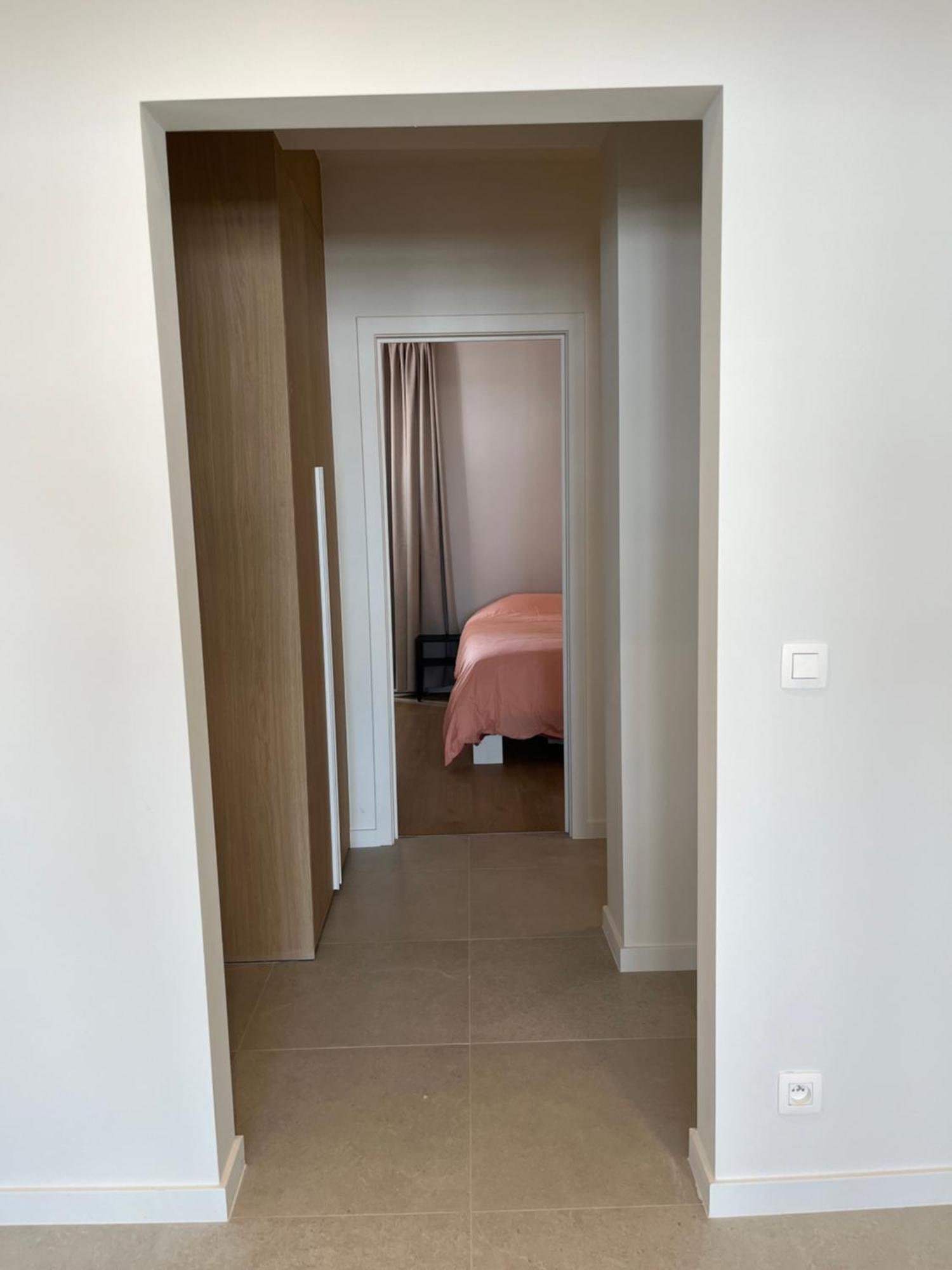 Renovated With Casino View And Free Parking Apartment *
